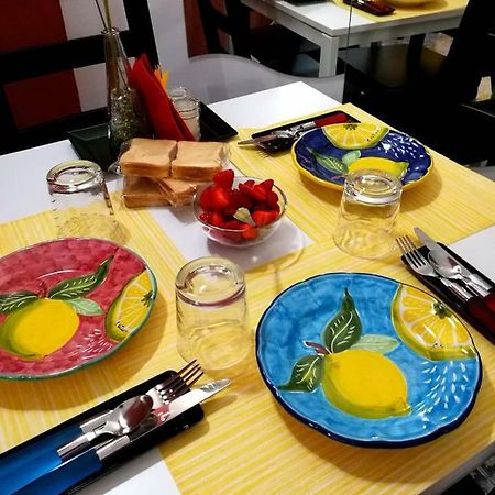 L'Infinito Bed & Breakfast ซาแลร์โน ภายนอก รูปภาพ