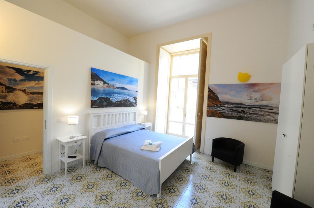 L'Infinito Bed & Breakfast ซาแลร์โน ห้อง รูปภาพ