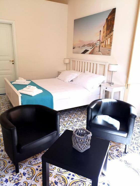 L'Infinito Bed & Breakfast ซาแลร์โน ภายนอก รูปภาพ