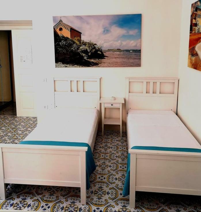 L'Infinito Bed & Breakfast ซาแลร์โน ภายนอก รูปภาพ