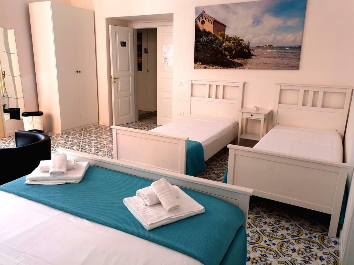 L'Infinito Bed & Breakfast ซาแลร์โน ภายนอก รูปภาพ
